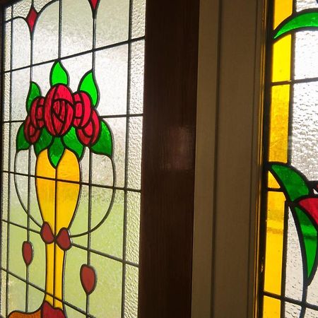 Victorian Designs - Spacious Home In Rotorua Central מראה חיצוני תמונה